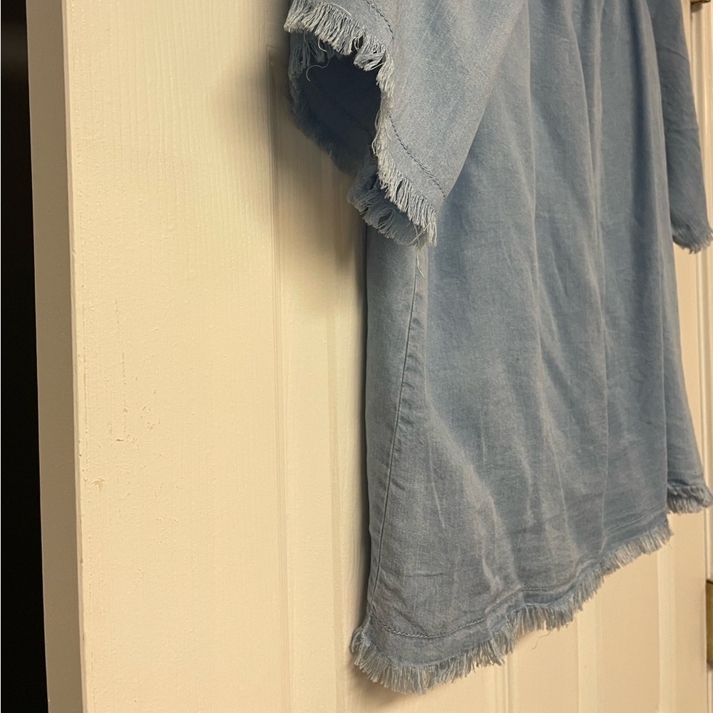 Melrose and Market Nordstrom Chambray Blouse Blue Fringe Size S - Picture 5 of 8
